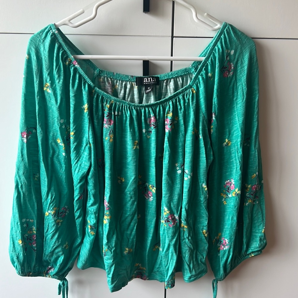 NWOT a.n.a. Balloon sleeve shirt